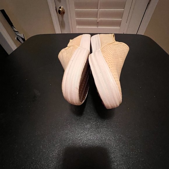 Keds Yellow Suede Perforated Slip-On Sneakers Size 9M - Picture 8 of 12